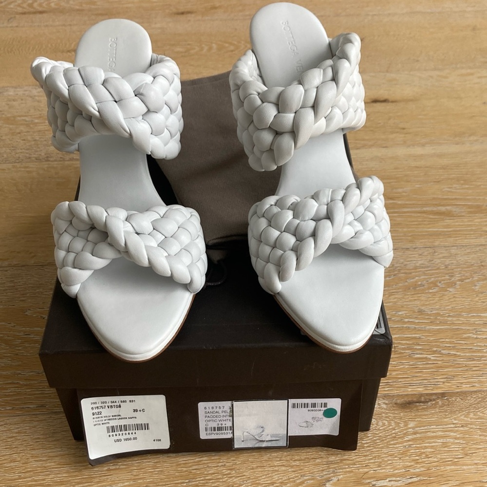 Bottega Veneta White sandals